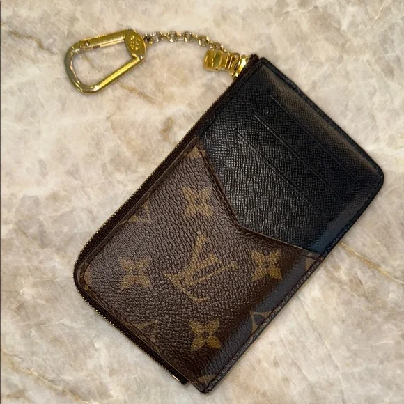 Louis Vuitton Monogram Recto Verso Key Pouch - Picture 2 of 9